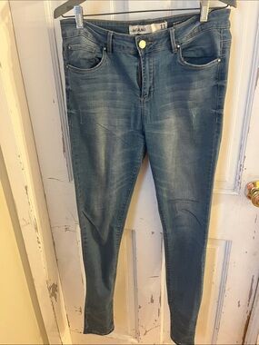 miami Skinny Jeans in Medium Blue Wash